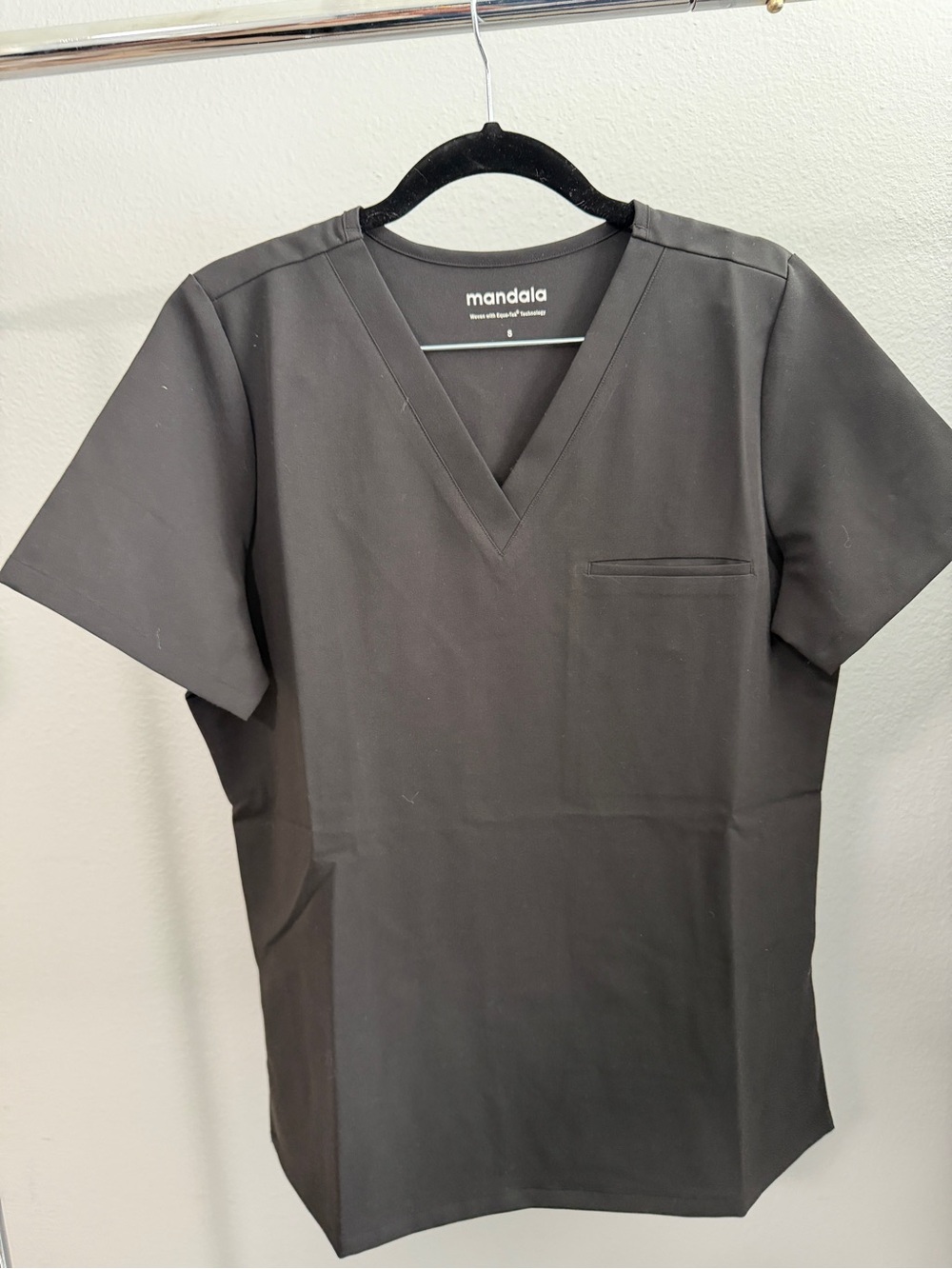 Mandala Women's Black V-Neck Scrub Top